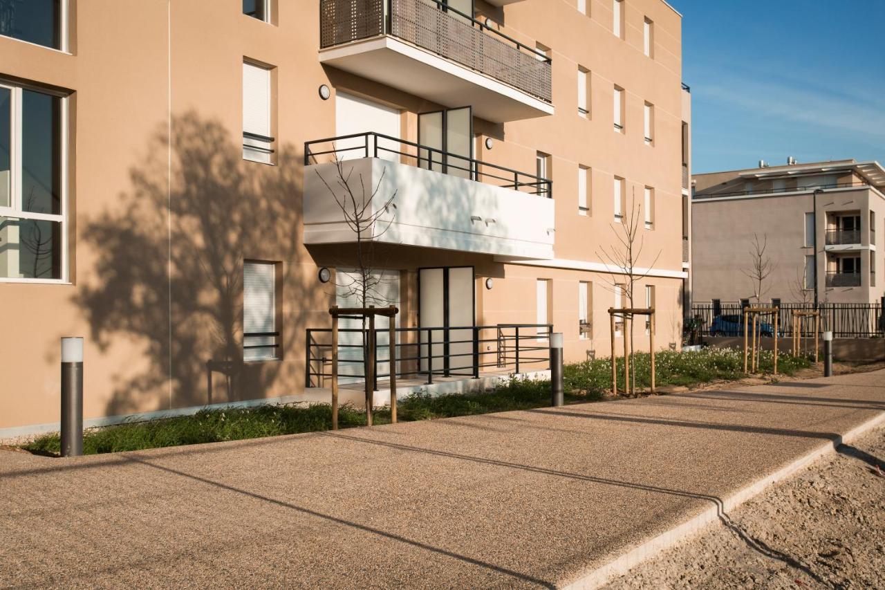 Zenao Appart'Hotels Villeneuve-lès-Avignon Exterior foto